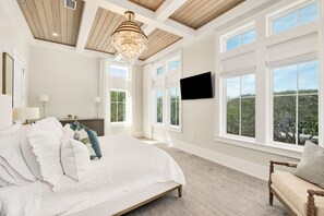 5 habitaciones, tabla de planchar con plancha, cuna de viaje y internet
