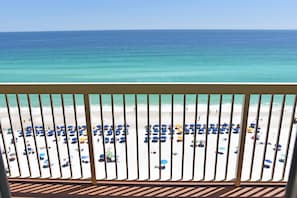 Property grounds - Pelican Beach 1407 (1-Bedroom Condo) with Pool by Pelican Beach Management (Destin)