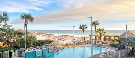 Innenpool, beheizter Pool