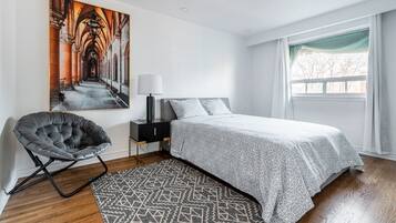 Economy Apartment | 3 bedrooms, iron/ironing board, free WiFi