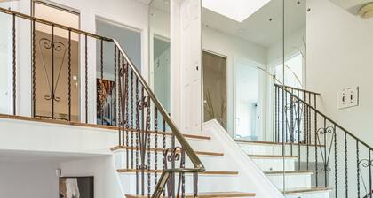 Family & Corporate home in Mississauga