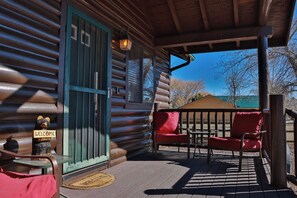 Terrace/patio - Cozy Cabin  @ White Mountains Bison Ranch  (Overgaard)