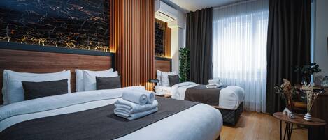 Chambre Triple Économique | Draps italiens Frette, literie de qualité supérieure