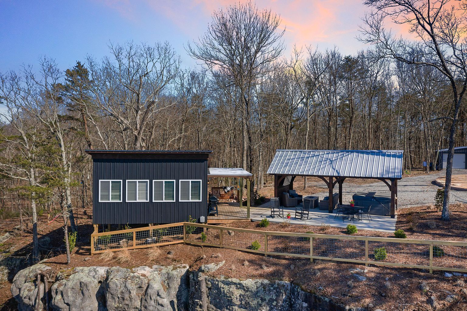 Cliffside Tiny Home w/ Panoramic Views & Hot Tub!