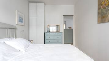 1 chambre, fer et planche Ă repasser, Wi-Fi gratuit, draps fournis