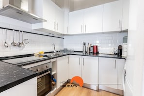 Fridge, microwave, oven, stovetop - #059 T1 Praceta by Home Holidays (Albufeira)