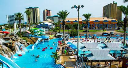 Beautiful 3/2 Beach Condo w/ private beach access!