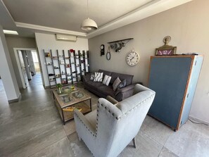 Living area - GREAT LOCATION DBAYEH APARTMENT FULLY FURNISHED (Jabal Lubnan)