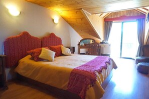 1 habitación, escritorio, wifi y ropa de cama 