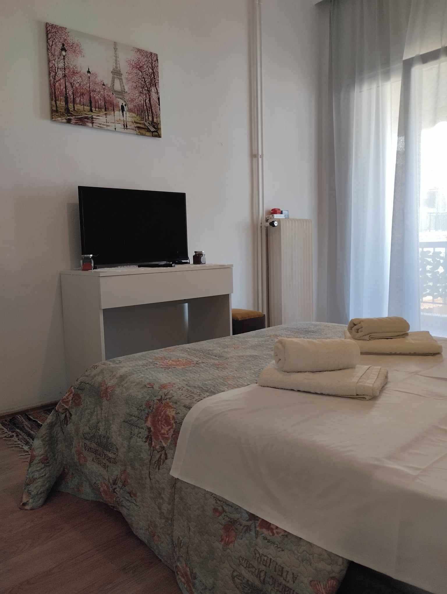 1 bedroom, in-room safe, iron/ironing board, travel cot