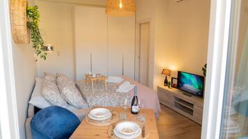 1 camera, una cassaforte in camera, ferro/asse da stiro, Wi-Fi gratuito