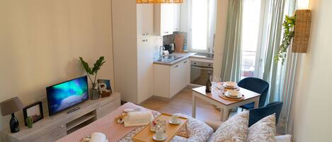 1 多间卧室、客房内保险箱、熨斗/熨衣板、免费 WiFi