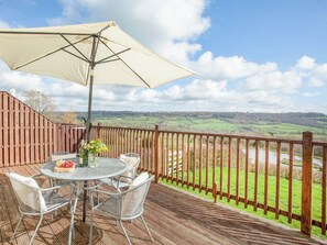 Outdoor dining - 2 bedroom accommodation in Upottery, near Honiton (Upottery, near Honiton)