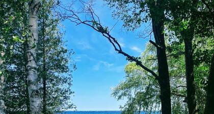 FOUR SEASON LAKE FRONT HOME - FAMILY HOLIDAYS