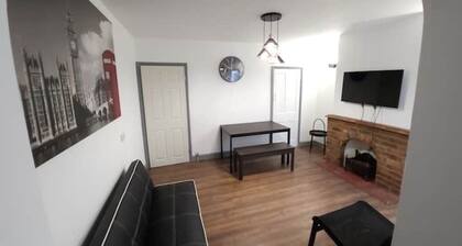 Kensington Stories - 4 Bed House