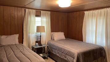 2 bedrooms, bed sheets