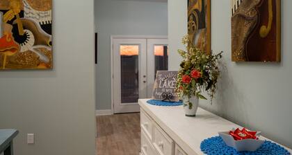 Stunning 2-Bed, 1-Bath Condo Overlooking Blue Water Creek