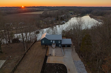 Exterior. Stunning 2-Bed, 1-Bath Condo Overlooking Blue Water Creek