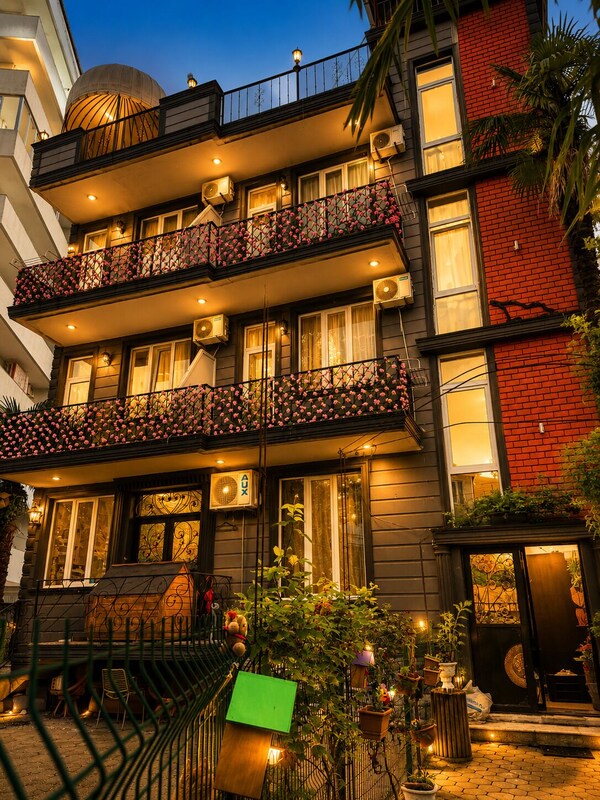 New Batumi Apartments With Balcony & View - Batumi