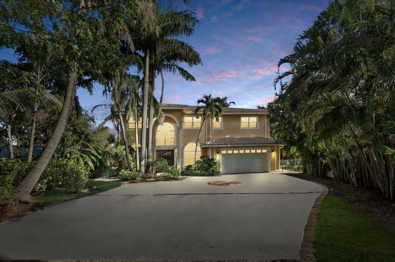 Boaters Paradise, Quiet Neighborhood, Monthly Rental Available for Dec-Feb