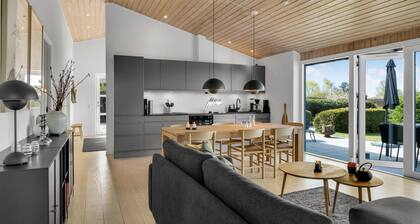 Beautiful home in ølsted with sauna