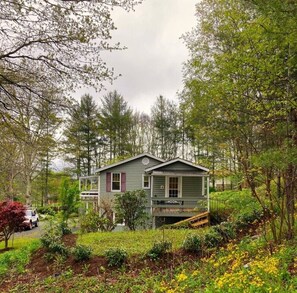 Exterior - Cozy Mtn. Home in Newland (Newland)