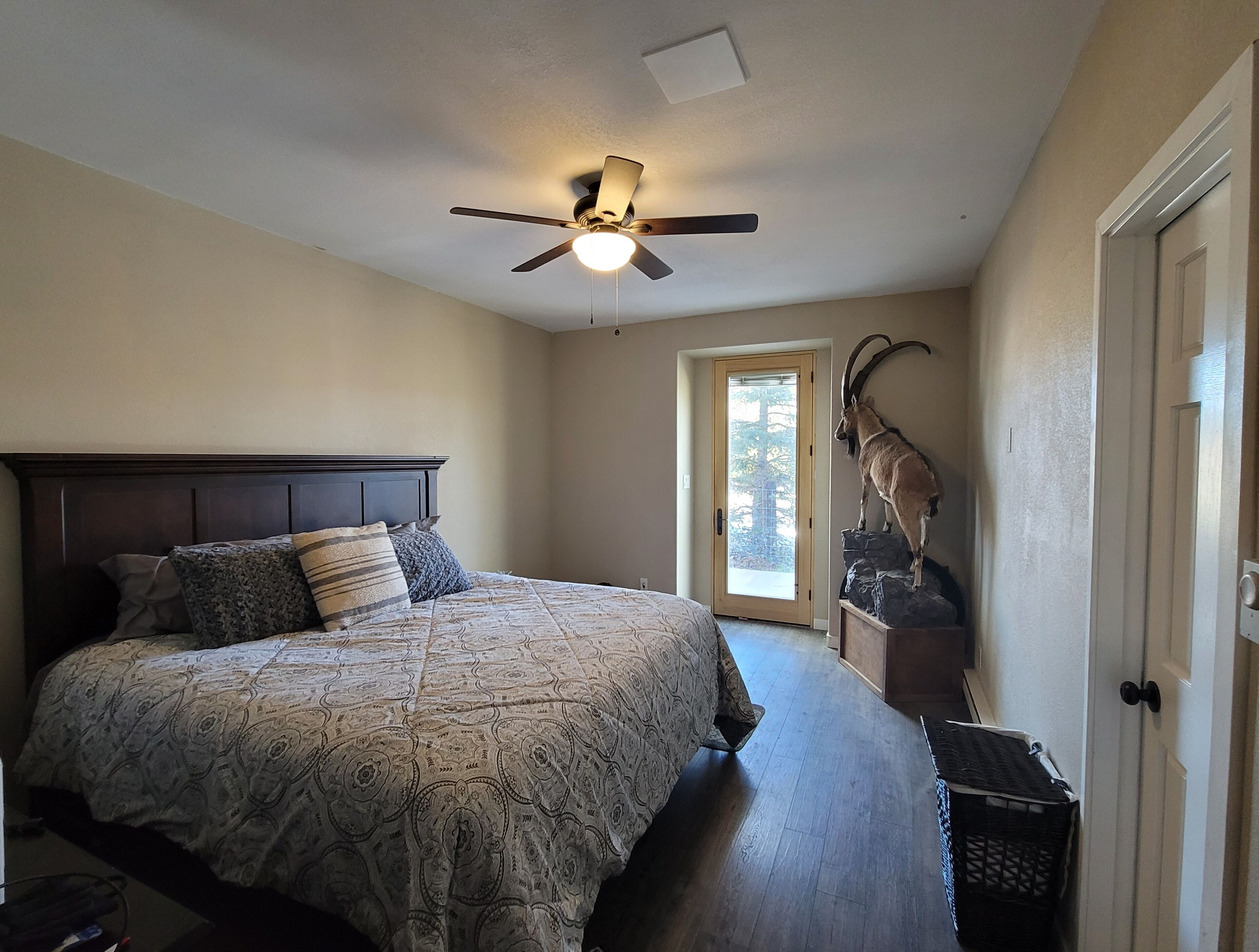 6 bedroom mountain retreat w/ private Hot tub