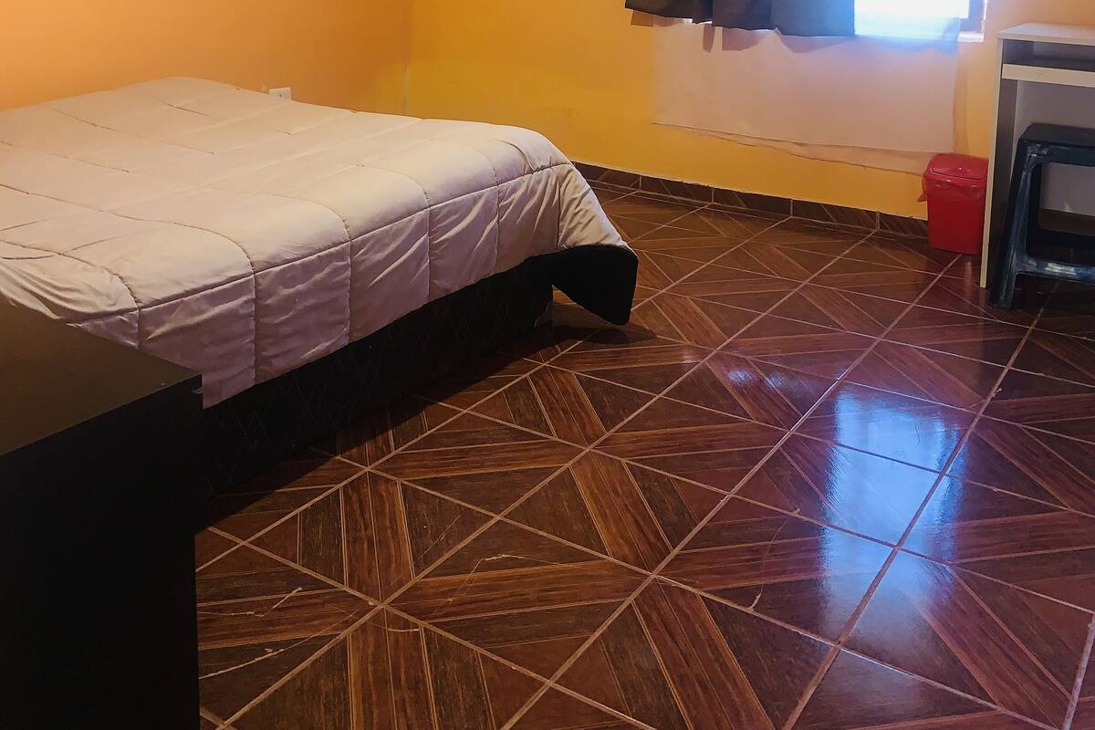 Down duvets, free WiFi, bed sheets