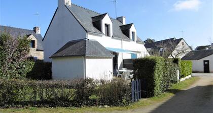 Maisonette 3 rooms 4 to 6 people 50 m from the beach WIFI