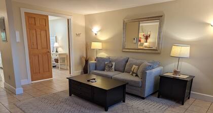 Waterfront king studio with kitchen Sheepscot Harbour Studio #205
