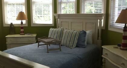 Sheepscot Harbour Studio #308