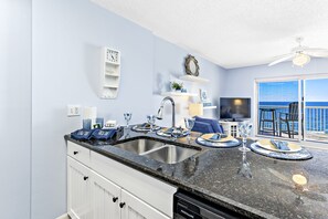 Interior - The Salty Pearl: Boutique 10th Floor Beachfront Oasis with Sunset Views (Orange Beach)