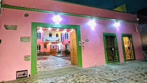 واجهة المنشأة