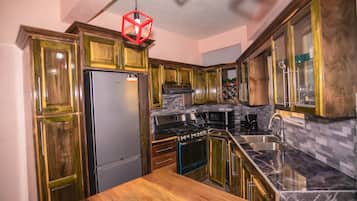 Departamento de lujo, 2 habitaciones | 2 habitaciones, tabla de planchar con plancha y wifi gratis