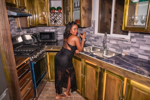 Apartemen Mewah, 2 kamar tidur | Dapur pribadi | Peralatan masak/sendok-piring