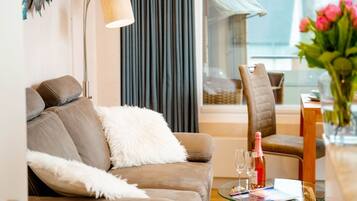 Fernseher, Stereoanlage