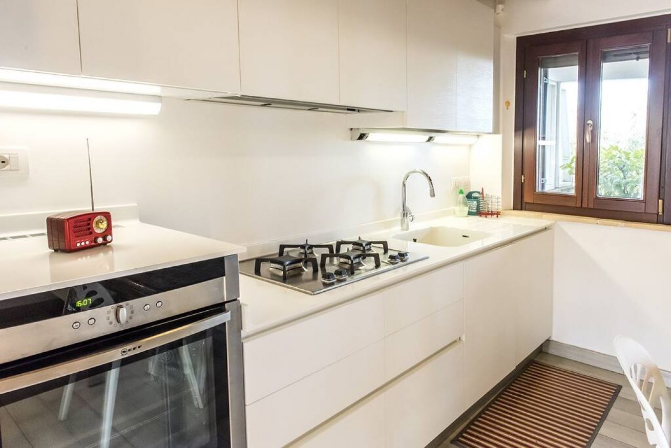 Frigorifero, forno, lavastoviglie