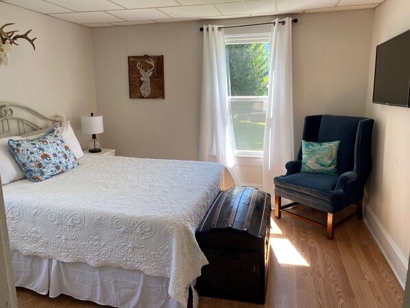 4 bedrooms, iron/ironing board, travel cot, free WiFi