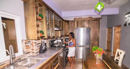 Topaz Apartment Villa - Piton View