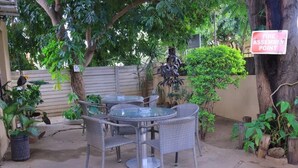 Exterior - Crown Bed & Breakfast (Francistown)