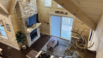 TV connectée, cheminée
