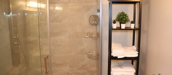Spacious 3 Bedroom walkout Basement Apartment