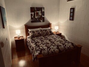 4 bedrooms, WiFi, bed sheets