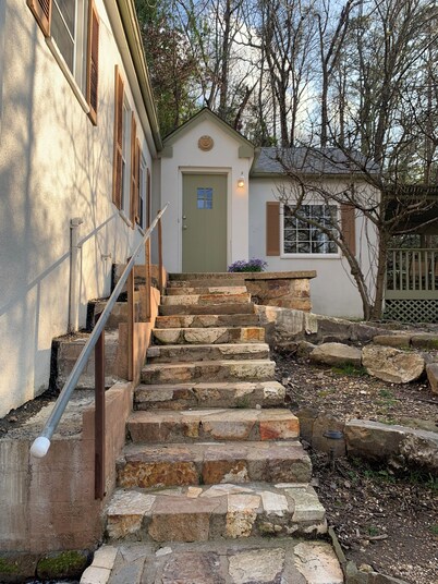 Pet-Friendly Cottage, Forest Views, 1 Mi to Hiking/Town/Dining