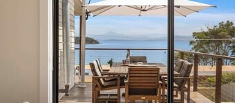 The Alonnah' Beach House - Main House & Unit