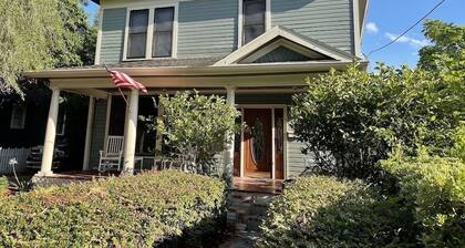 Beautiful 3 bedroom apt Historic Ocala 1891