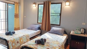 Basic Twin Room | WiFi (free), bed sheets