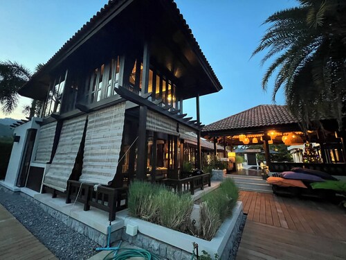 Golf Resort Villa HuaHin Chaam Palm Hills CAR INCL