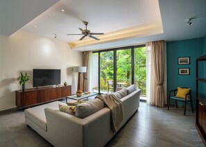55-inch Smart TV with digital channels, TV, Netflix - TUI BLUE Angkor Grace Wellness Resort (Siem Reap)