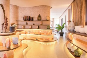 Espace de soins pour les couples, sauna, bain à remous, hammam